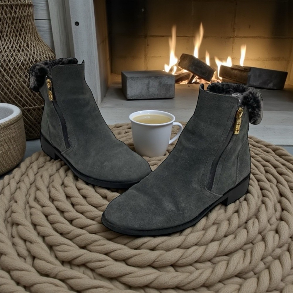 Slay The❄️Cole HaanLeather FurY2k Ankle‎ Boots $250Gray Gold Zip Waterproof 8